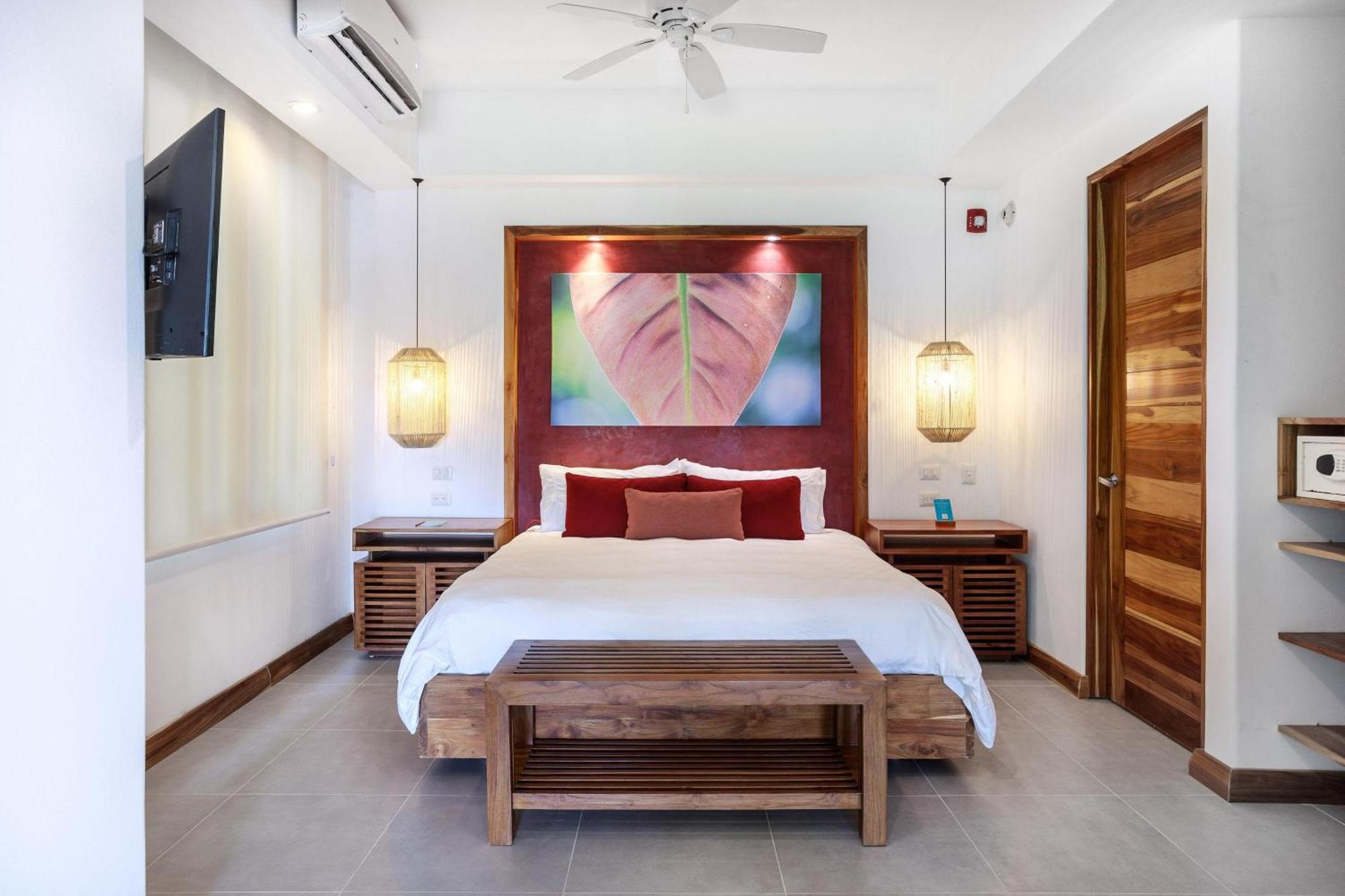 Ocean Breeze Suite,1509444043:JPEG